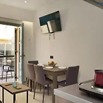 Rex Apartments