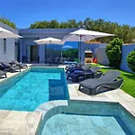 Villa Zaneti By Posarellivillas