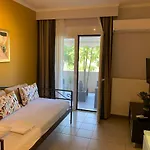 Christi Apartments A&Β