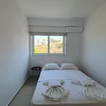 Amazing Sunset View Apartment With Private Beach