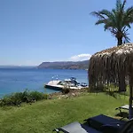 Amazing Sunset View Apartment With Private Beach