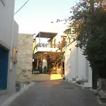 Mareva Apartments