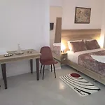 Sweet Home In Chanioporta