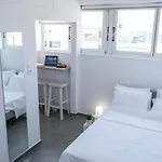 Modern Rooftop Apartment