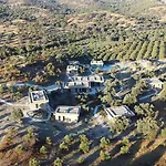 O Mikros Kosmos Hotel Resort - Adults Only