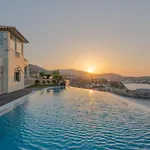 Caldera Blue Villa