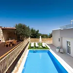 Villa Excesio - With Private Pool