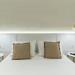 Imeros City Centre Apartment - Luxurious & Spacious!