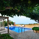 Villa Pinelopi