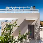 Villa Excesio - With Private Pool