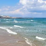 George&Lambros - Beautiful Apartment Just A Few Steps From The Sea!