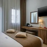 Minaret Suites And Apartments