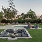 Sivaszen Luxury Villa, With Heated Pool & Spa Whirlpool, By Thinkvilla