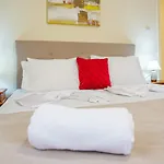 Dermatas Residence Heraklion City Center