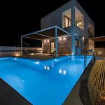 Xenias Luxury Villas