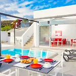 Villa Paradiso Tria