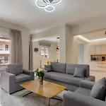 Seaforest Apartment