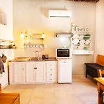 Schefflera Apt, Cretan Traditional House