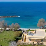 Casa Di Giorgio - Beachfront Villa