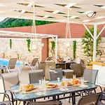 Villa Sky