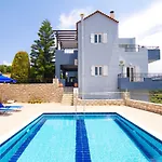 Blue Villa 2 - With Private Pool