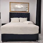 Despina'S Palace Apt Downtown