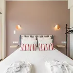 Gk Halepa Luxury Apartment