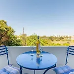 Olive Apartment Near The Beach