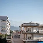 Marita Luxury Apartment With Parking Space