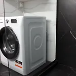 Monica'S Luxury Apartment