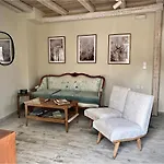 Tranquil Chic Retreat
