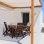 Cosy Malia Maisonette