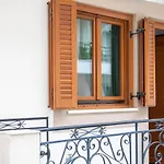 Minimal Studio Near City Center