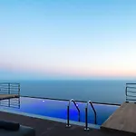 Villa Amphithea