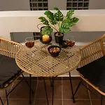 Luxury Town Center Suite, Β1