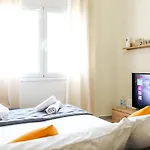 Cozy Relaxing Home In The Heart Of The Old Town!