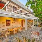 Melisia Villa