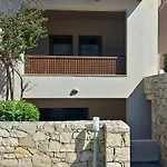 Sandy Sea Apartment