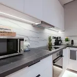 Elegant Luxury Suite