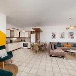 Beachfront Luxury Villa In Ammoudara, Crete