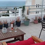 Comfy Apartment Near The Sea