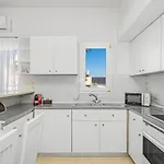 Maela Luxury Suite