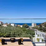 Kayo, The Ultimate Accomodation!