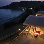 Santa Marina Apartments