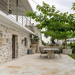 Rafaela Holiday Home