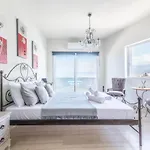 Seaside Apartment With View In The Heart Of City
