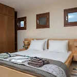 Kouremenos Beach House West