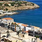Seaview Flora'S Luxury Apartment-300Meters From The Beach
