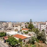 Patelakis Apartment Near The Beach