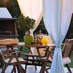 Neriana Villa - Garden Paradise